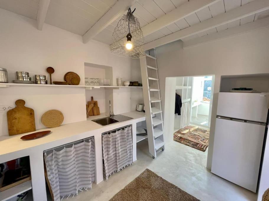 Maison Avec Terrasses Et Vues Sými Buitenkant foto