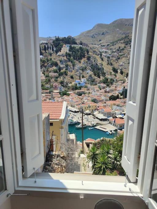 Maison Avec Terrasses Et Vues Sými Buitenkant foto