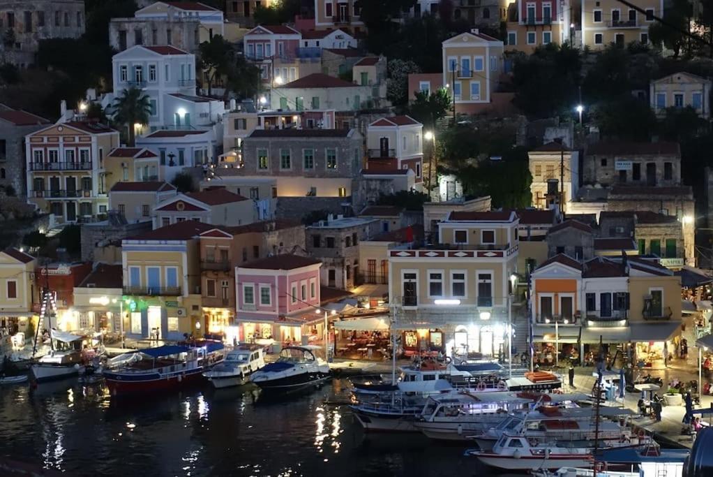 Maison Avec Terrasses Et Vues Sými Buitenkant foto